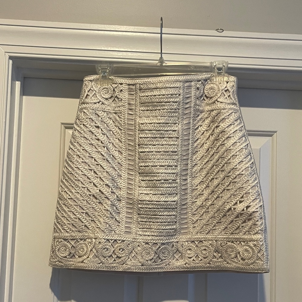 H&M Cream Textured Pencil Skirt